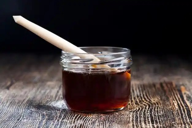 RITUEL D’AMOUR AVEC MIEL